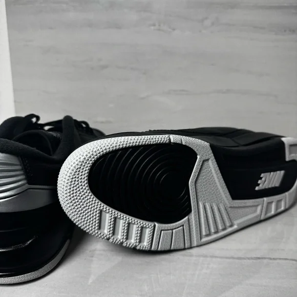 Nike Black Athletic Shoes Jordan 2 lows